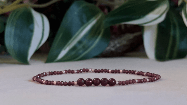 Bracelet | Grenat - Précieux 3